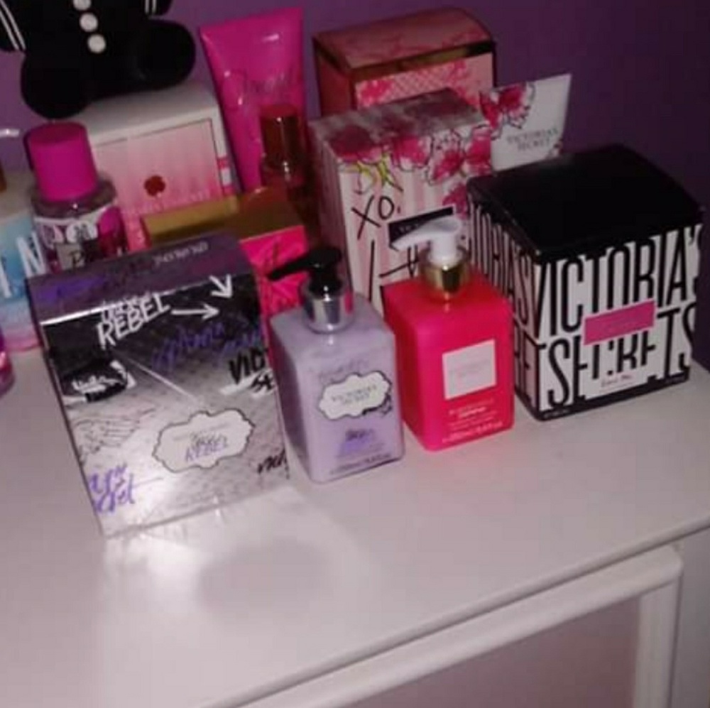 Showing - Picture 2 of 8